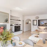 Puerto Banus Near La Sala By The Sea - Happy דירה *