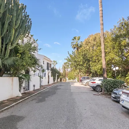 Puerto Banus Near La Sala By The Sea - Happy Apartmán Marbella