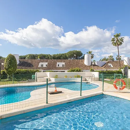 Puerto Banus Near La Sala By The Sea - Happy Apartamento Marbella